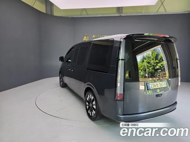 Hyundai Staria 2024 thumb 12