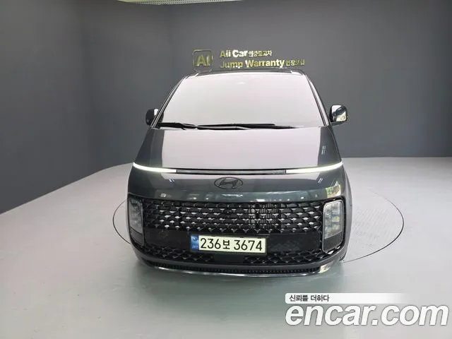Hyundai Staria 2024 thumb 6