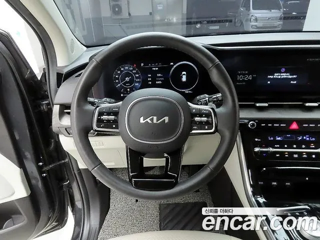 Kia Carnival 2022 thumb 3