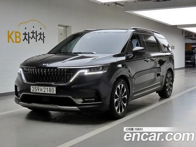 Kia Carnival 2022 thumb 4
