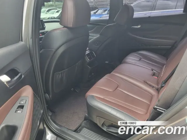 Hyundai Santa Fe 2019 thumb 6