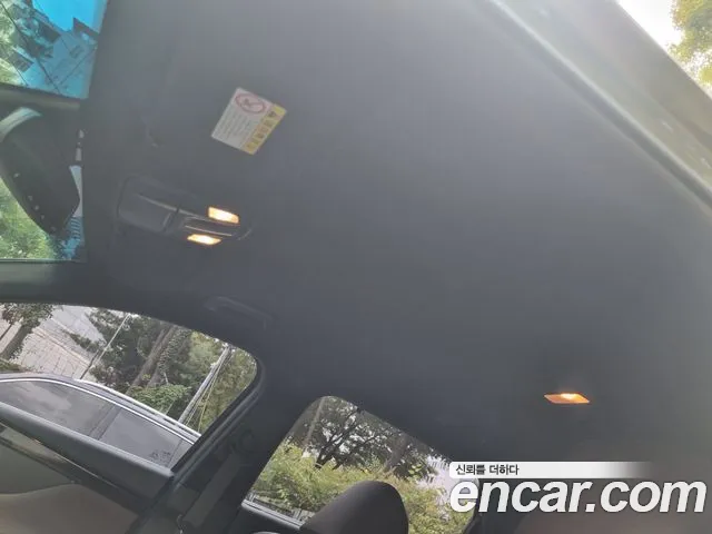 Hyundai Santa Fe 2019 thumb 12