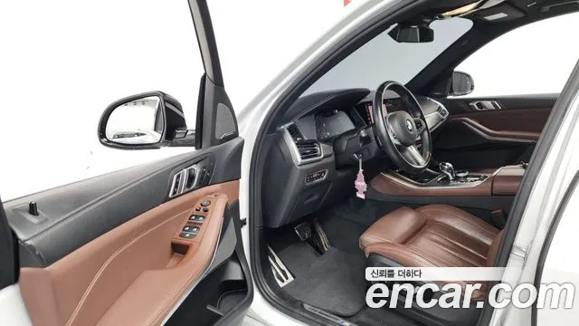 BMW X5 2020 thumb 10