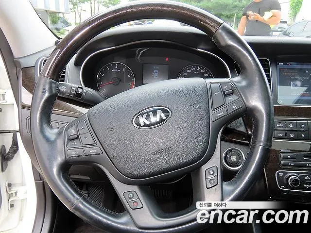 Kia K7 2012 thumb 9