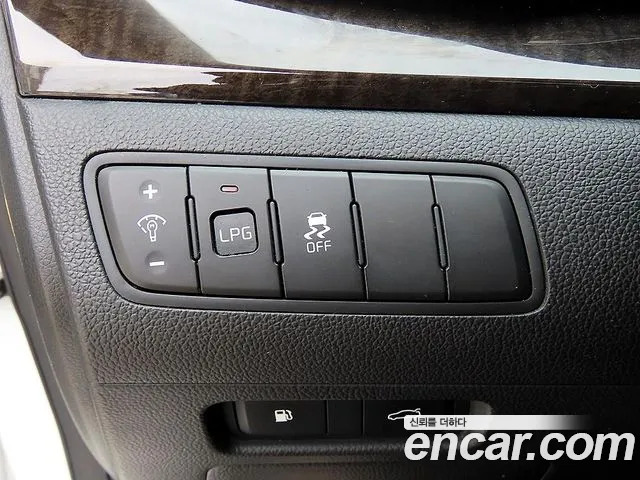 Kia K7 2012 thumb 10