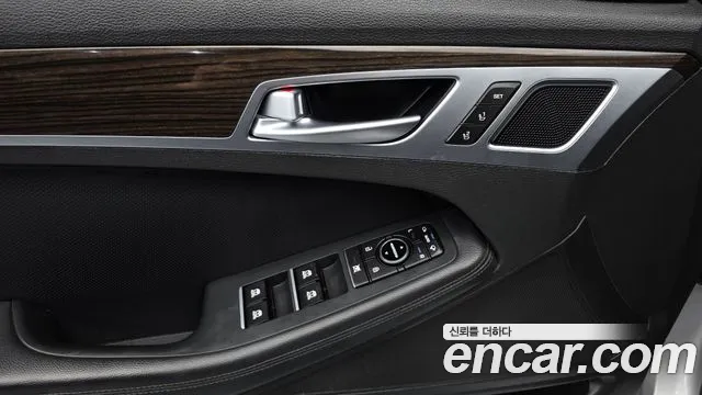 Genesis G80 2019 thumb 8