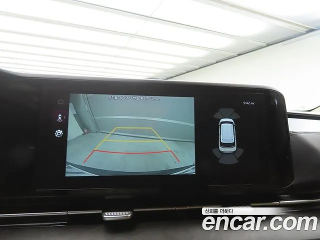 Kia Carnival 2021 thumb 8