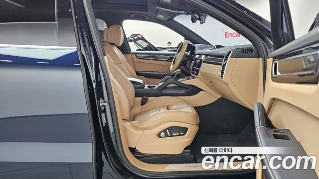 Porsche Cayenne 2019 thumb 2