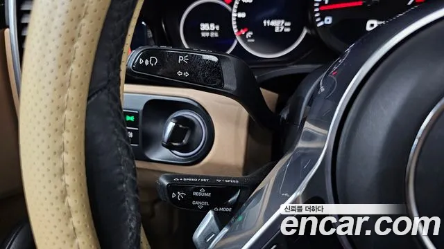 Porsche Cayenne 2019 thumb 9
