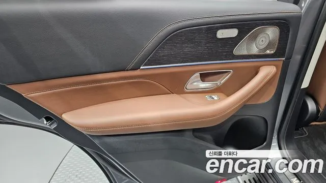 Mercedes-Benz GLE 2025 thumb 10