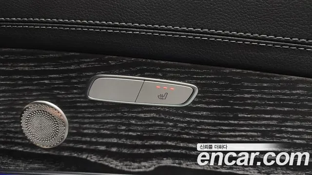Mercedes-Benz E-Класс 2023 thumb 3