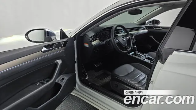 Volkswagen Arteon 2019 thumb 3