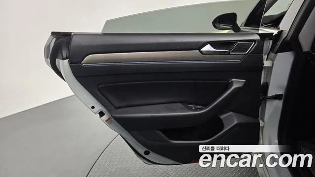 Volkswagen Arteon 2019 thumb 7