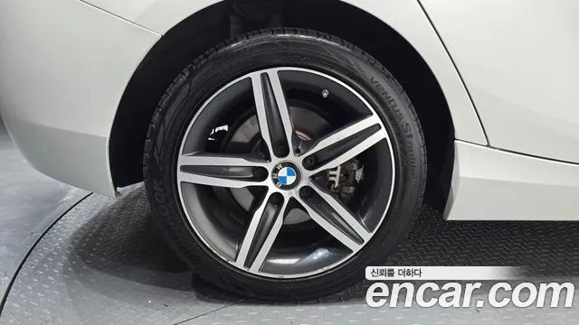 BMW 1 серии 2018 thumb 2