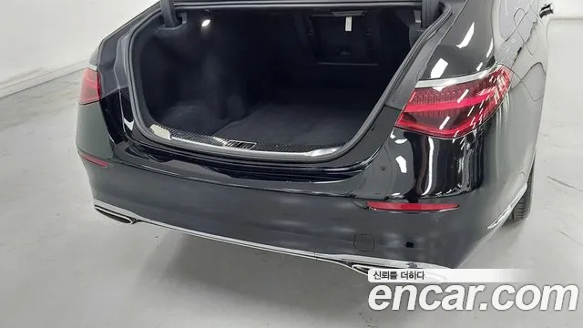 Mercedes-Benz S-Класс 2024 thumb 3