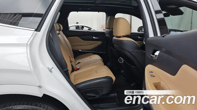 Hyundai Santa Fe 2021 thumb 9