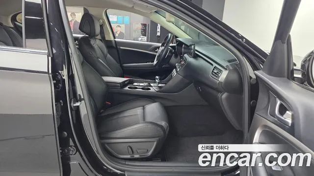 Genesis G70 2020 thumb 4