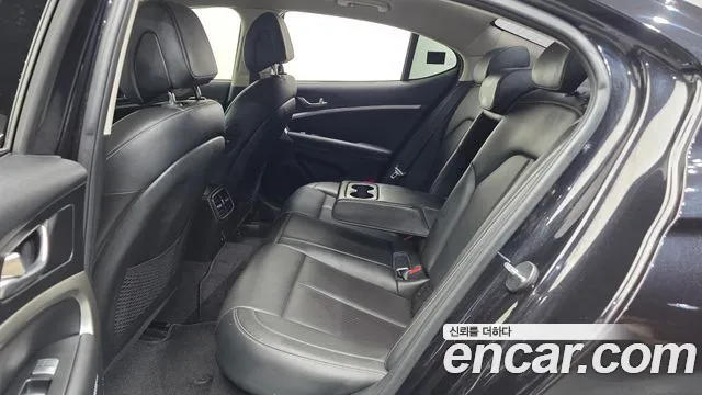 Genesis G70 2020 thumb 8