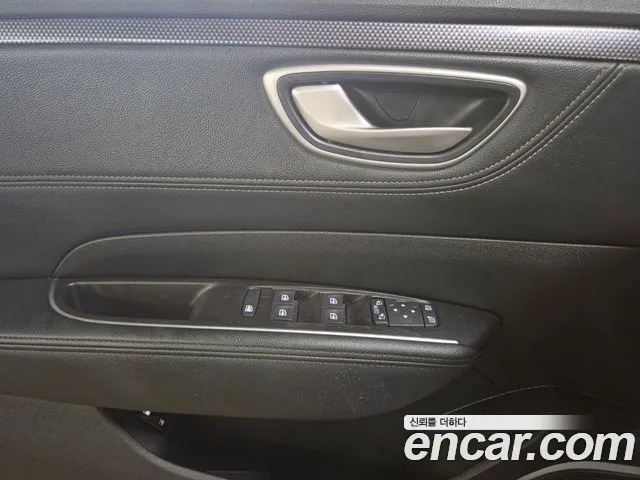 Renault Megane 2016 thumb 3
