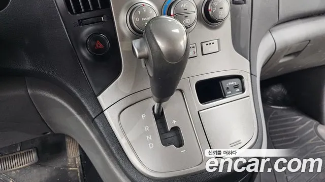 Hyundai Starex 2015 thumb 8