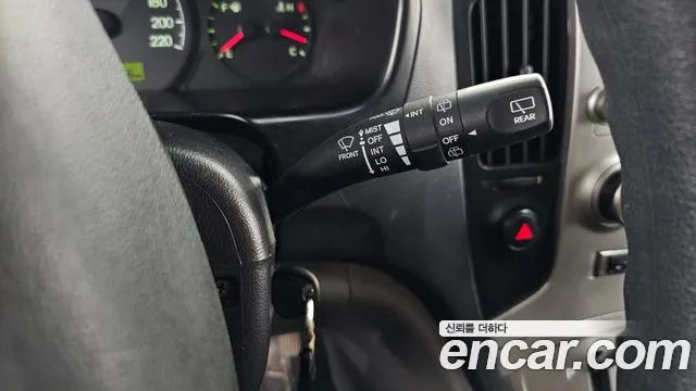 Hyundai Starex 2015 thumb 11