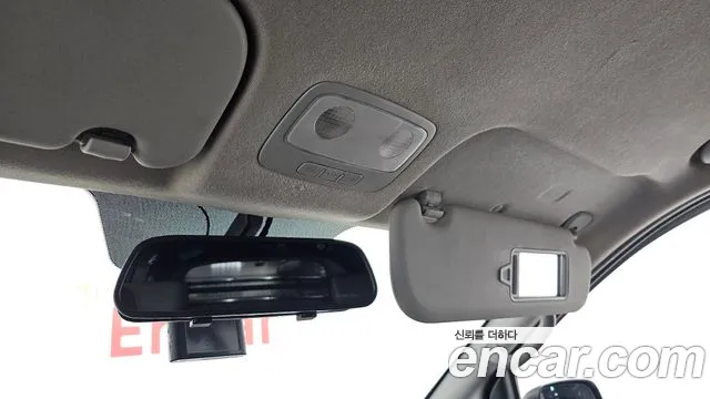 Hyundai Starex 2015 thumb 10