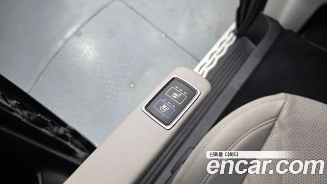 Hyundai Starex 2018 thumb 10