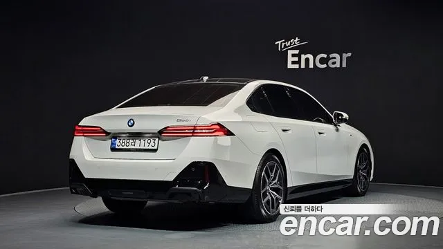 BMW 5 серии 2024 thumb 7