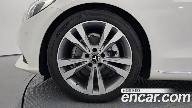 Mercedes-Benz C-Класс 2018 thumb 12