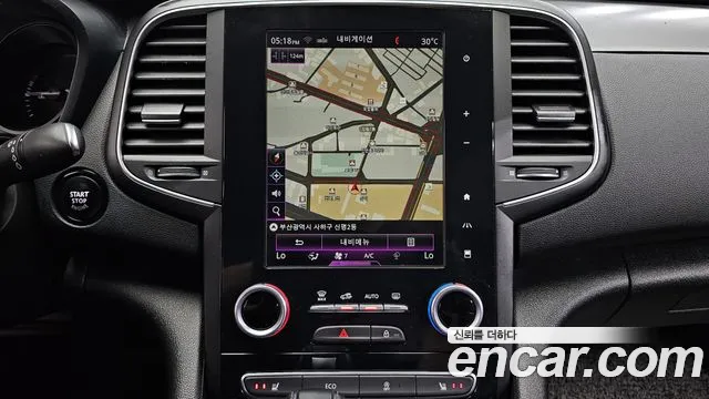 Renault Megane 2016 thumb 8