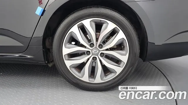 Renault Megane 2016 thumb 11