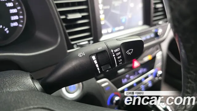 Hyundai Avante 2016 thumb 10
