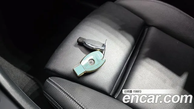 Mercedes-Benz CLA 2018 thumb 8