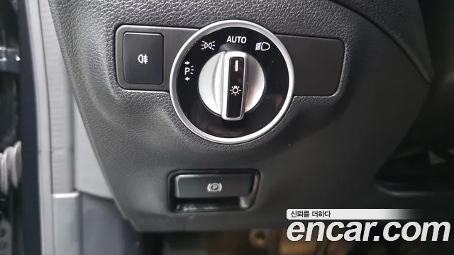 Mercedes-Benz CLA 2018 thumb 7