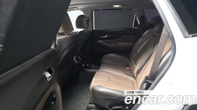 Hyundai Santa Fe 2018 thumb 12