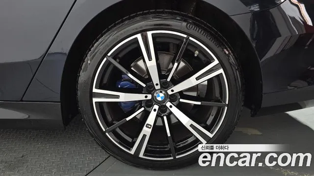 BMW 5 серии 2026 thumb 12