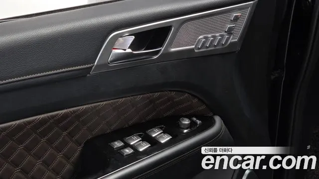 KG_Mobility_Ssangyong Rexton 2022 thumb 3