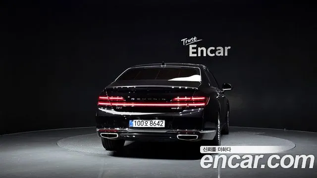 Genesis G90 2018 thumb 11