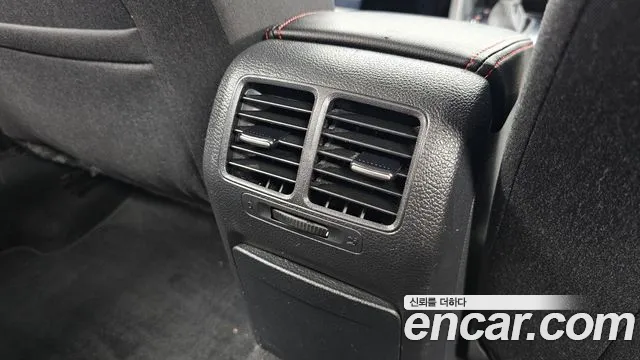 Volkswagen Golf Sportsvan 2011 thumb 4