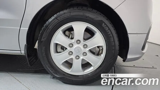 Hyundai Starex 2018 thumb 8