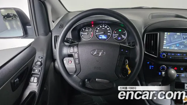Hyundai Starex 2018 thumb 12