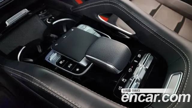 Mercedes-Benz GLE 2021 thumb 9