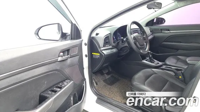 Hyundai Avante 2017 thumb 6