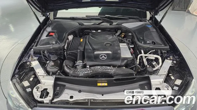 Mercedes-Benz E-Класс 2021 thumb 4