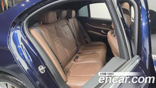 Mercedes-Benz E-Класс 2021 thumb 5