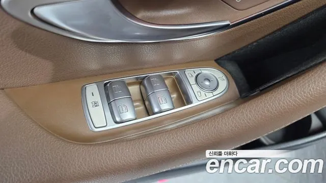 Mercedes-Benz E-Класс 2021 thumb 2