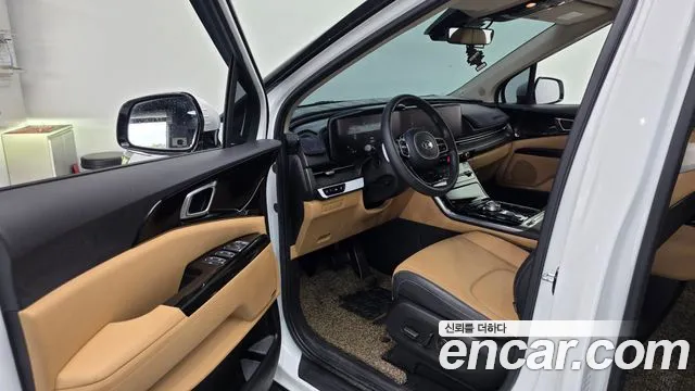 Kia Carnival 2021 thumb 12