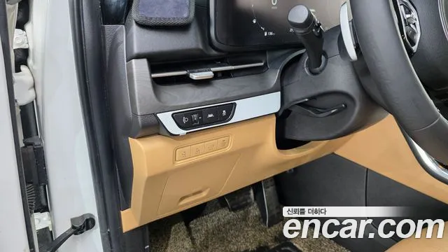 Kia Carnival 2021 thumb 3