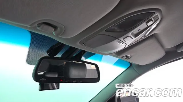 Hyundai Santa Fe 2015 thumb 2