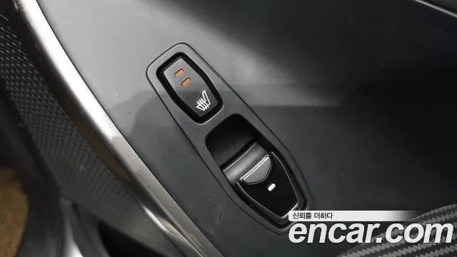 Hyundai Santa Fe 2015 thumb 9